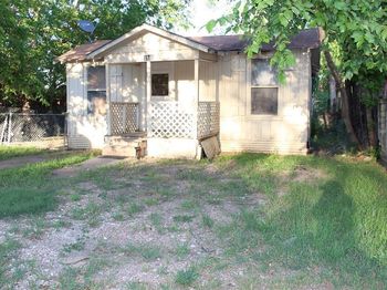 1115 Ebert Ave
