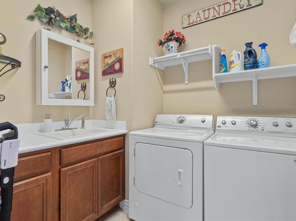 207 Apache Mountain LN, Georgetown TX 78633