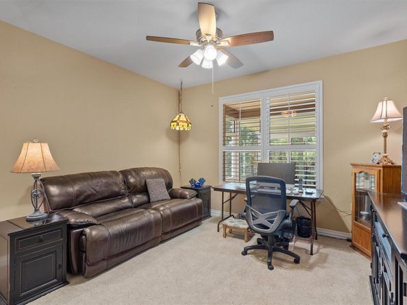207 Apache Mountain LN, Georgetown TX 78633