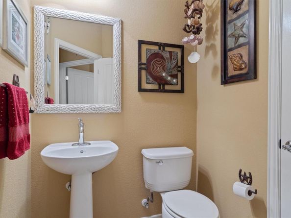 207 Apache Mountain LN, Georgetown TX 78633