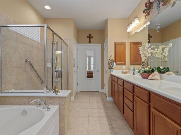 207 Apache Mountain LN, Georgetown TX 78633