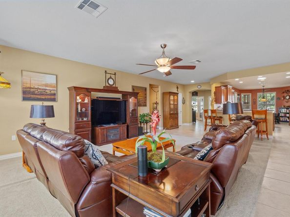 207 Apache Mountain LN, Georgetown TX 78633