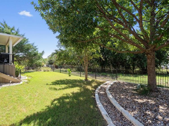 207 Apache Mountain LN, Georgetown TX 78633