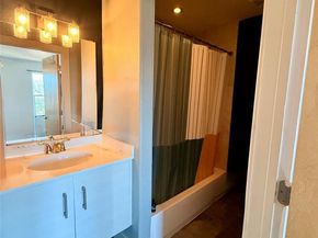 1101 Grove BLVD 502, Austin TX 78741