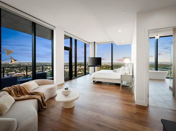 44 East Ave 4502, Austin TX 78701