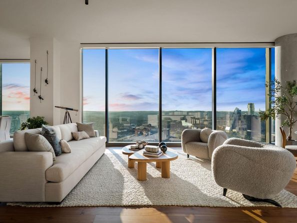 44 East Ave 4502, Austin TX 78701