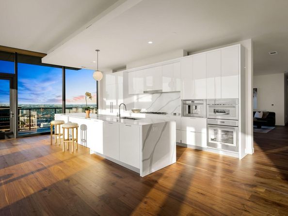 44 East Ave 4502, Austin TX 78701
