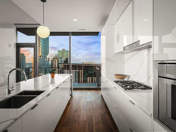 44 East Ave 4502, Austin TX 78701
