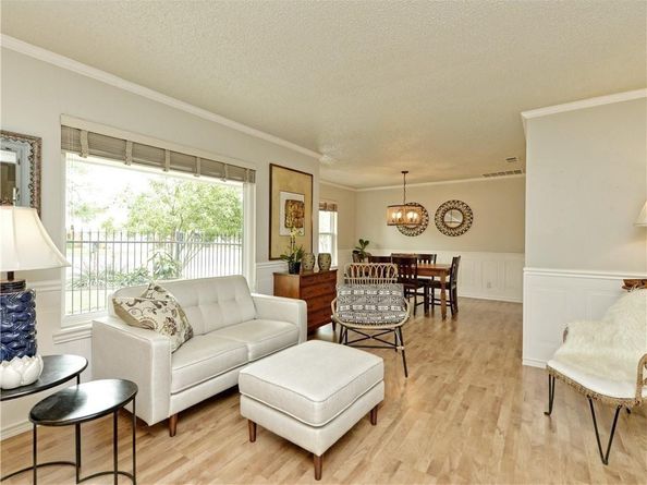 9804 Parkfield DR, Austin TX 78758