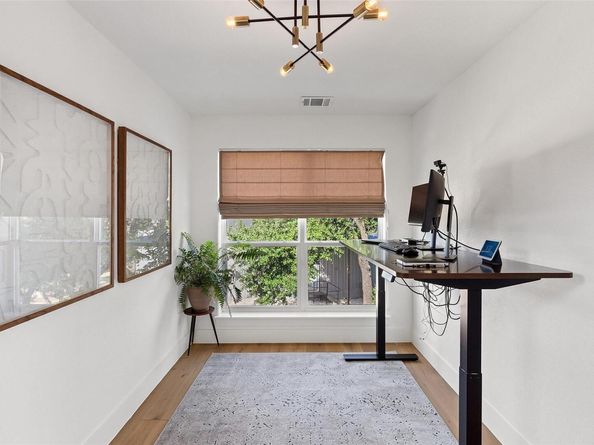 1302 Sparrow LN, Austin TX 78734