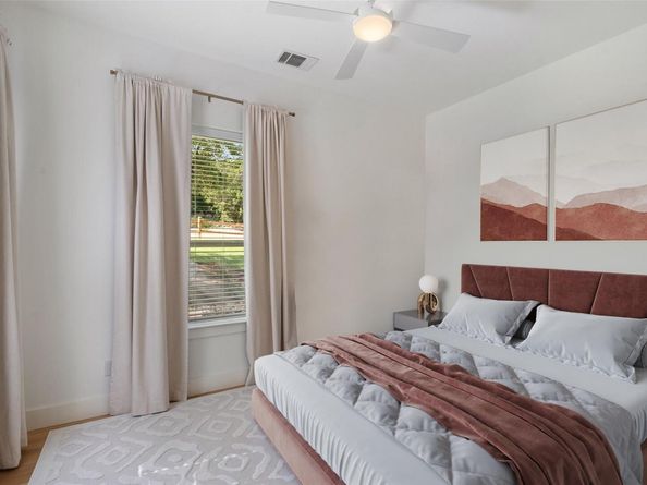 1302 Sparrow LN, Austin TX 78734