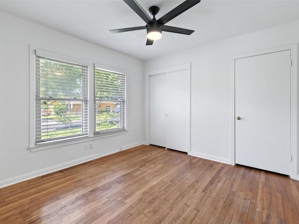 1206 Larkwood DR, Austin TX 78723
