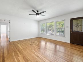 1206 Larkwood DR, Austin TX 78723