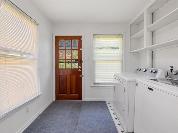 1206 Larkwood DR, Austin TX 78723