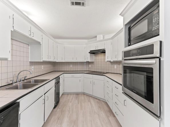 17226 Rocky Ridge RD, Austin TX 78734