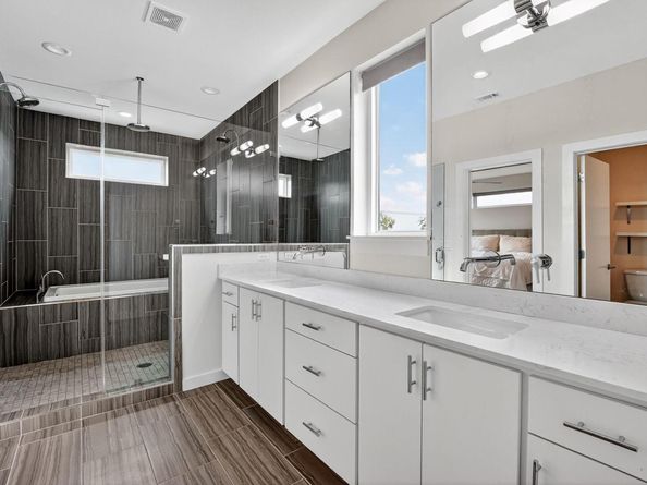 2301 Bluebonnet LN 5, Austin TX 78704