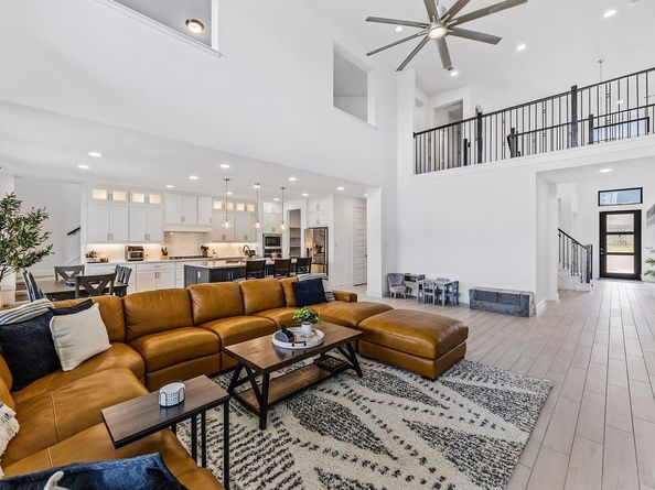 216 Rosetta LOOP, Liberty Hill TX 78642