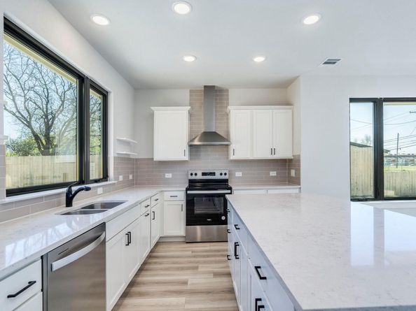 206 E Wonsley DR 1, Austin TX 78753