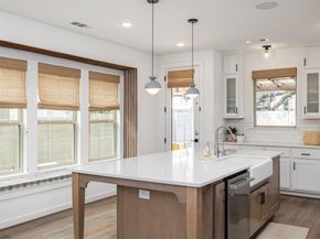 233 Arrowhead Mound RD, Georgetown TX 78628