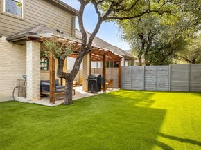 233 Arrowhead Mound RD, Georgetown TX 78628