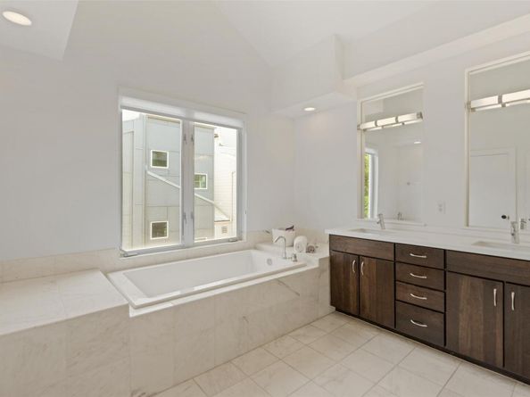 1500 Summit ST 5, Austin TX 78741