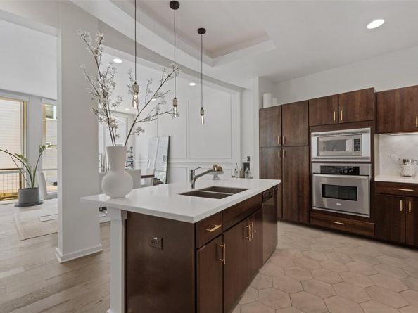 1500 Summit ST 5, Austin TX 78741
