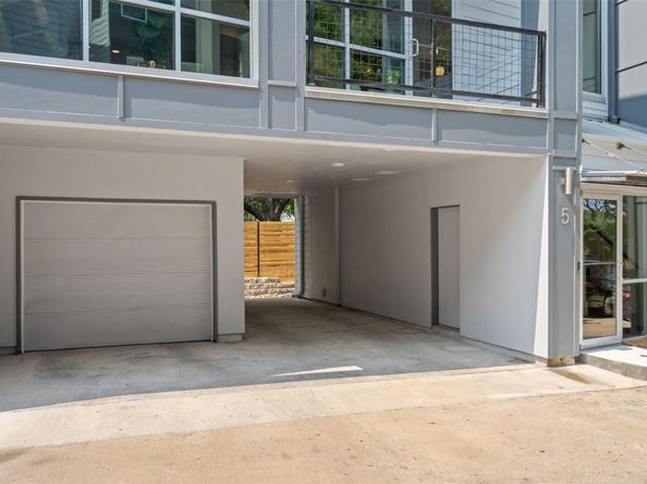 1500 Summit ST 5, Austin TX 78741