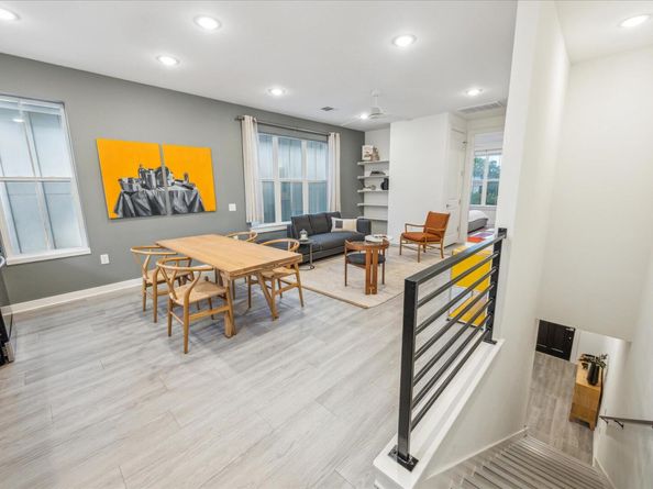 2624 Metcalfe RD 2, Austin TX 78741