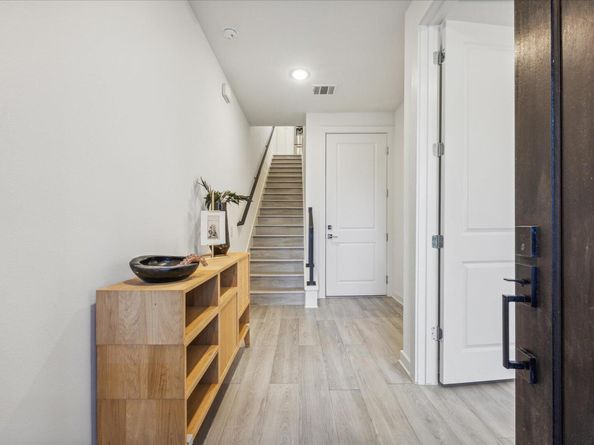 2624 Metcalfe RD 2, Austin TX 78741