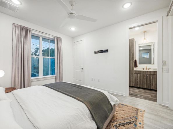 2624 Metcalfe RD 2, Austin TX 78741