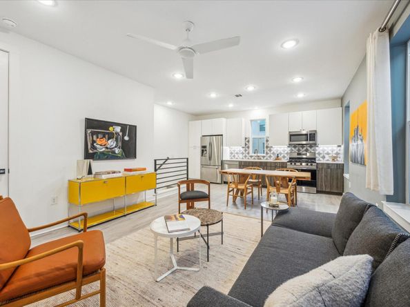 2624 Metcalfe RD 2, Austin TX 78741