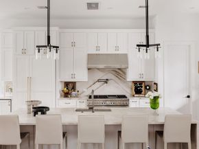 2314 Westoak DR, Austin TX 78704