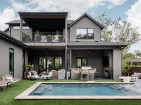 2314 Westoak DR, Austin TX 78704