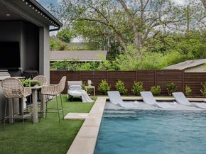 2314 Westoak DR, Austin TX 78704