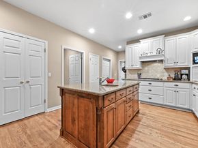 2 Rock Way CV, Austin TX 78746