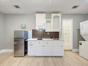 8610 Croydon LOOP, Austin TX 78748