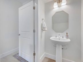 13501 Metric BLVD 3, Austin TX 78727