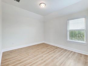 13501 Metric BLVD 3, Austin TX 78727