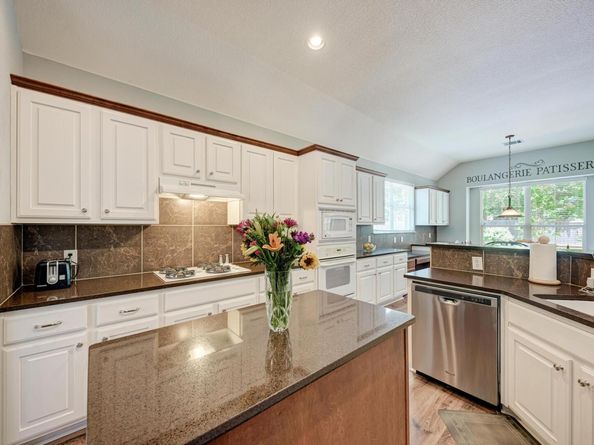 2204 Tattler DR, Cedar Park TX 78613