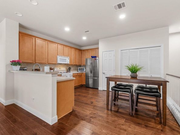 1900 Scofield Ridge PKWY 5901, Austin TX 78727