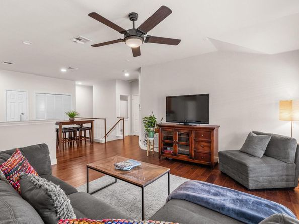 1900 Scofield Ridge PKWY 5901, Austin TX 78727