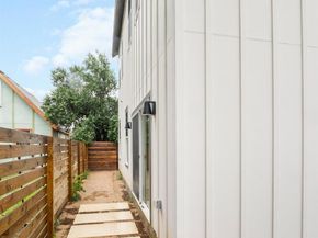 1165 Nickols Ave 2, Austin TX 78721