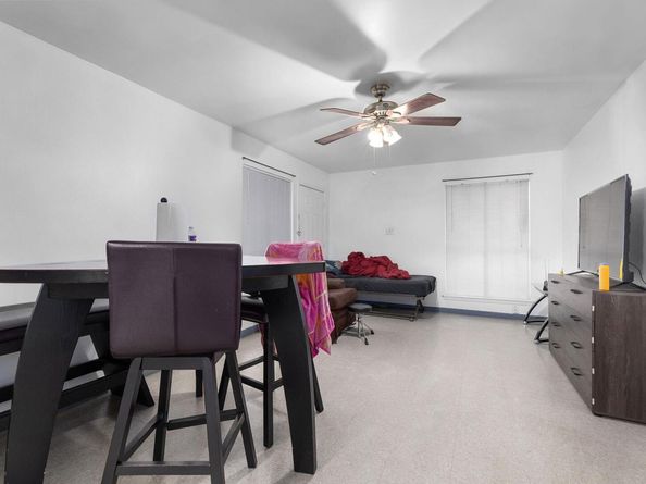 7001 Cooper LN, Austin TX 78745