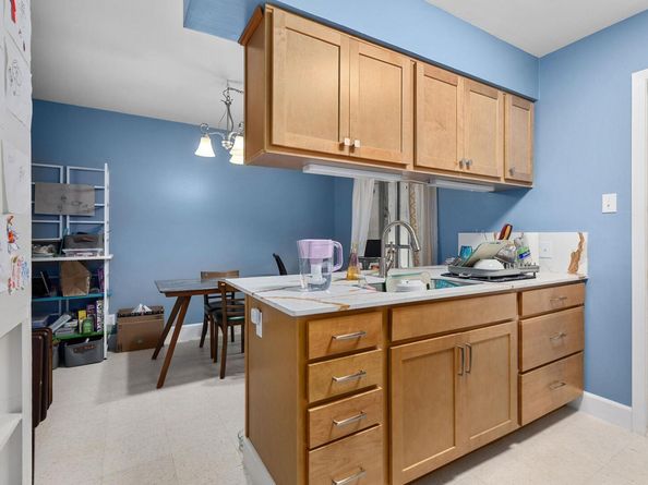 7001 Cooper LN, Austin TX 78745
