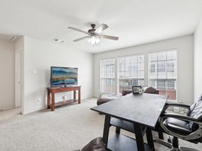 2632 Century Park BLVD 38, Austin TX 78727