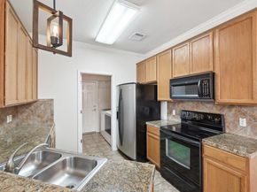 2632 Century Park BLVD 38, Austin TX 78727