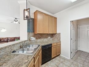 2632 Century Park BLVD 38, Austin TX 78727