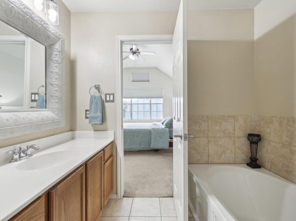 2632 Century Park BLVD 38, Austin TX 78727