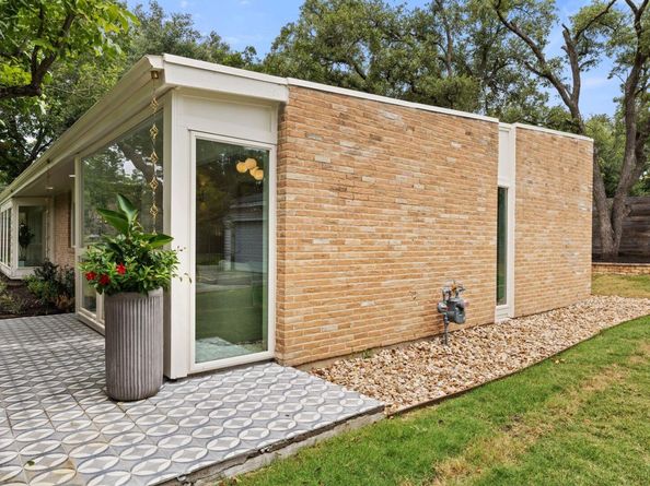 1503 E 15th ST, Georgetown TX 78626