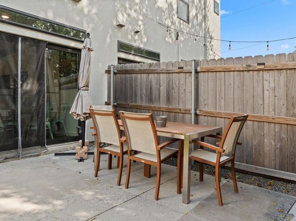 6409 Berkman DR 9, Austin TX 78723